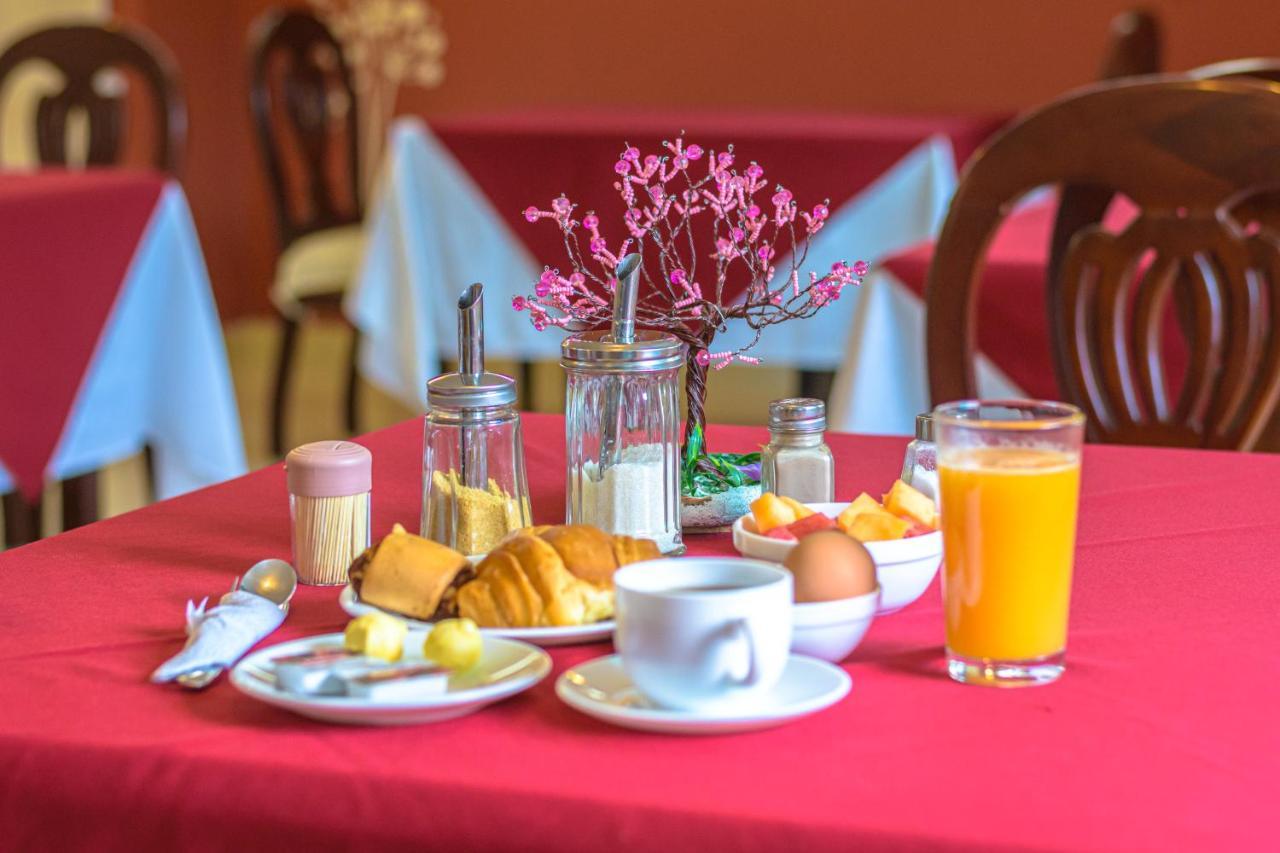 Hotel Cumbaya Sanvy Quito Luaran gambar